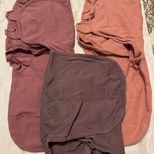 Set of Swaddle Blankets in Pink and Brown